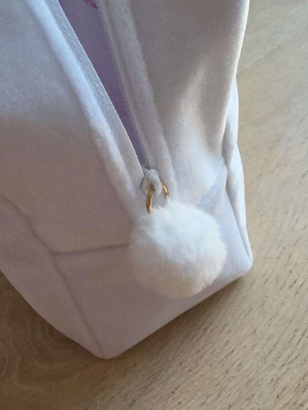 NWOT Clarins White Velvet Toiletry Bag